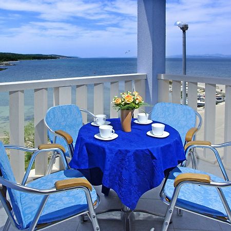 Aparthotel Marina Gromela Mirce エクステリア 写真