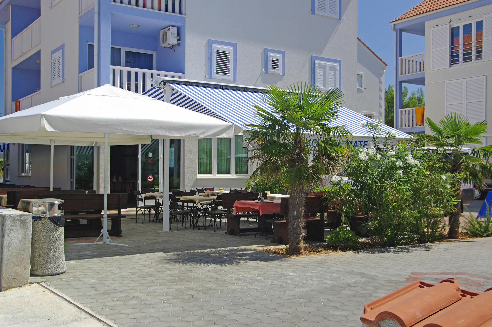 Aparthotel Marina Gromela Mirce エクステリア 写真